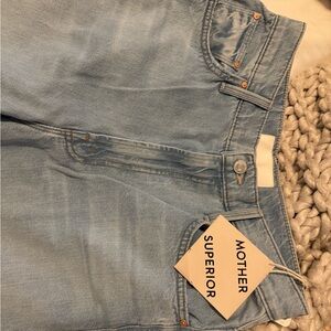 NWT MOTHER DENIM SPINNER SIZE 28